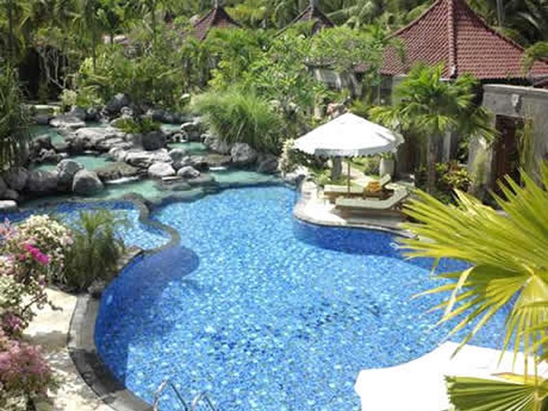 Resor Parigata 4*